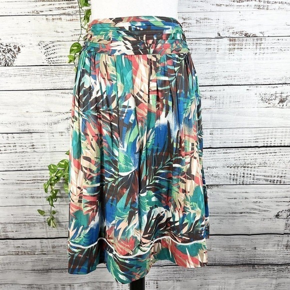 Studio West Apparel Skirt size Large Coral Green Floral Tropical Knee Hawaiian - Picture 1 of 13